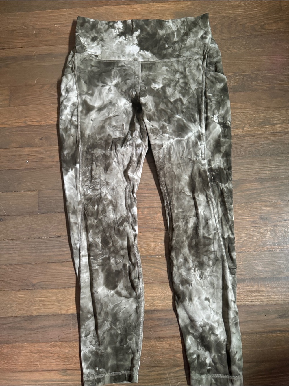 Lululemon align w pockets size 10